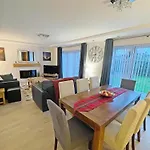 Holiday home Causey View